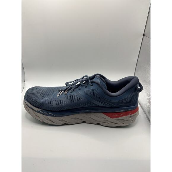 Athletic_Shoes
